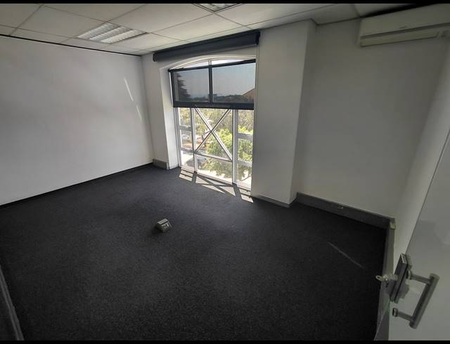 387M² OFFICE TO LET IN BRYANSTON